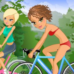 Maria and Sofia go biking